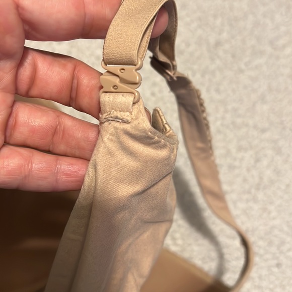 Victoria’s Secret - Picture 4 of 7